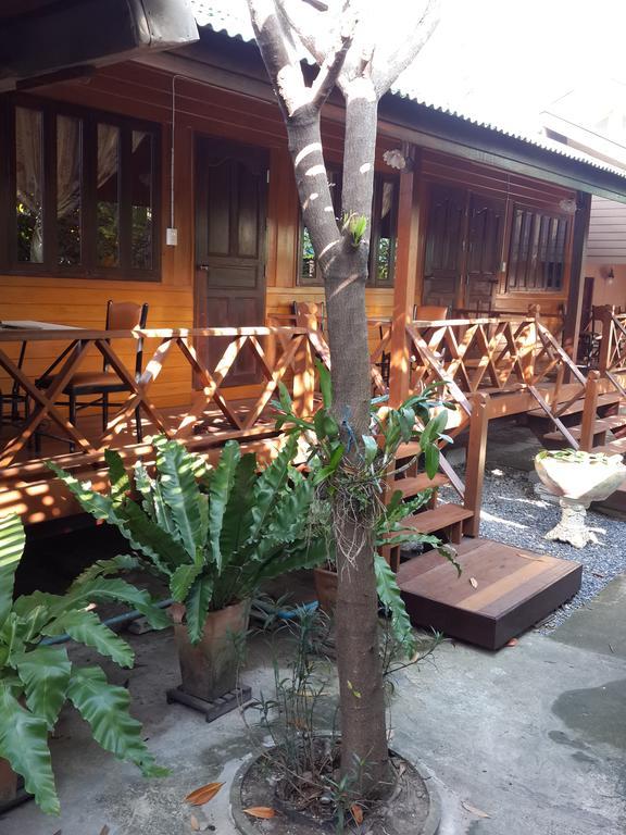 Baan Kong Homestay Ayutthaya Eksteriør billede