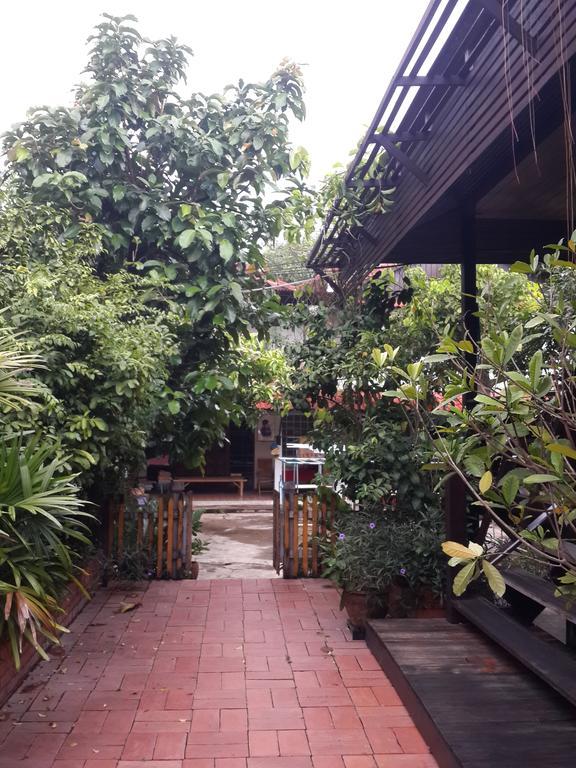 Baan Kong Homestay Ayutthaya Eksteriør billede