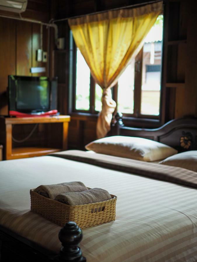 Baan Kong Homestay Ayutthaya Eksteriør billede